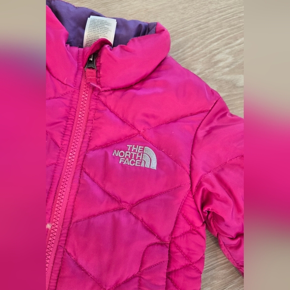 The North Face Kids Puffer Jacket - Pink - Picture 3 of 11
